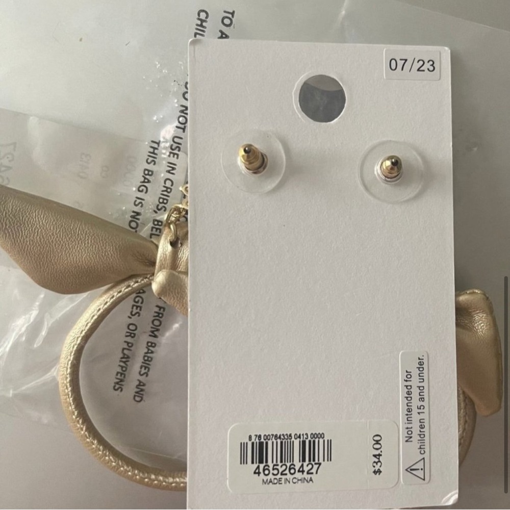 BRAND NEW EXPRESS - Cubic Zirconia Rhinestone Hoops✨✨ - Picture 4 of 6